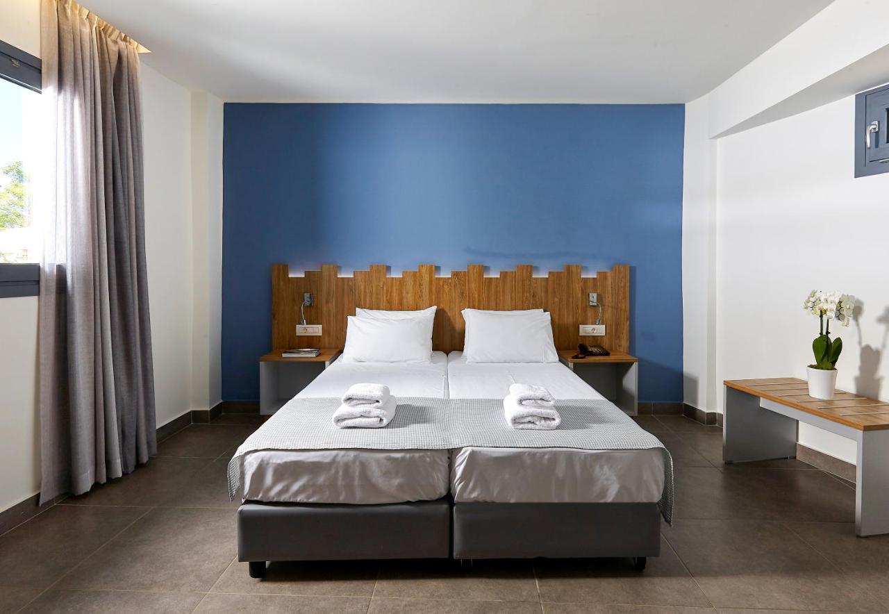 Pollis Hotel Hersonissos  Exterior photo
