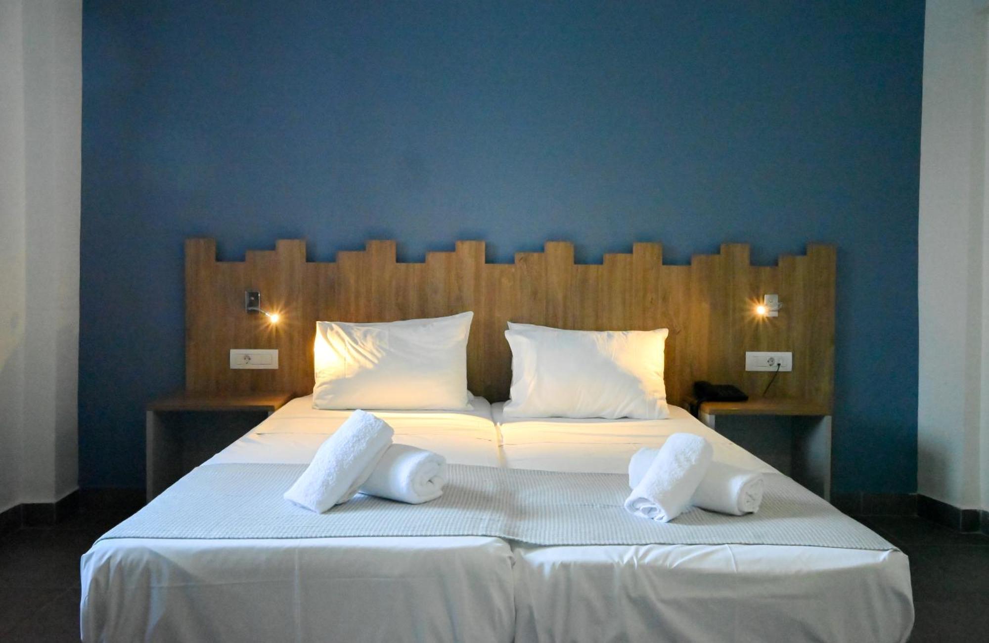 Pollis Hotel Hersonissos  Exterior photo