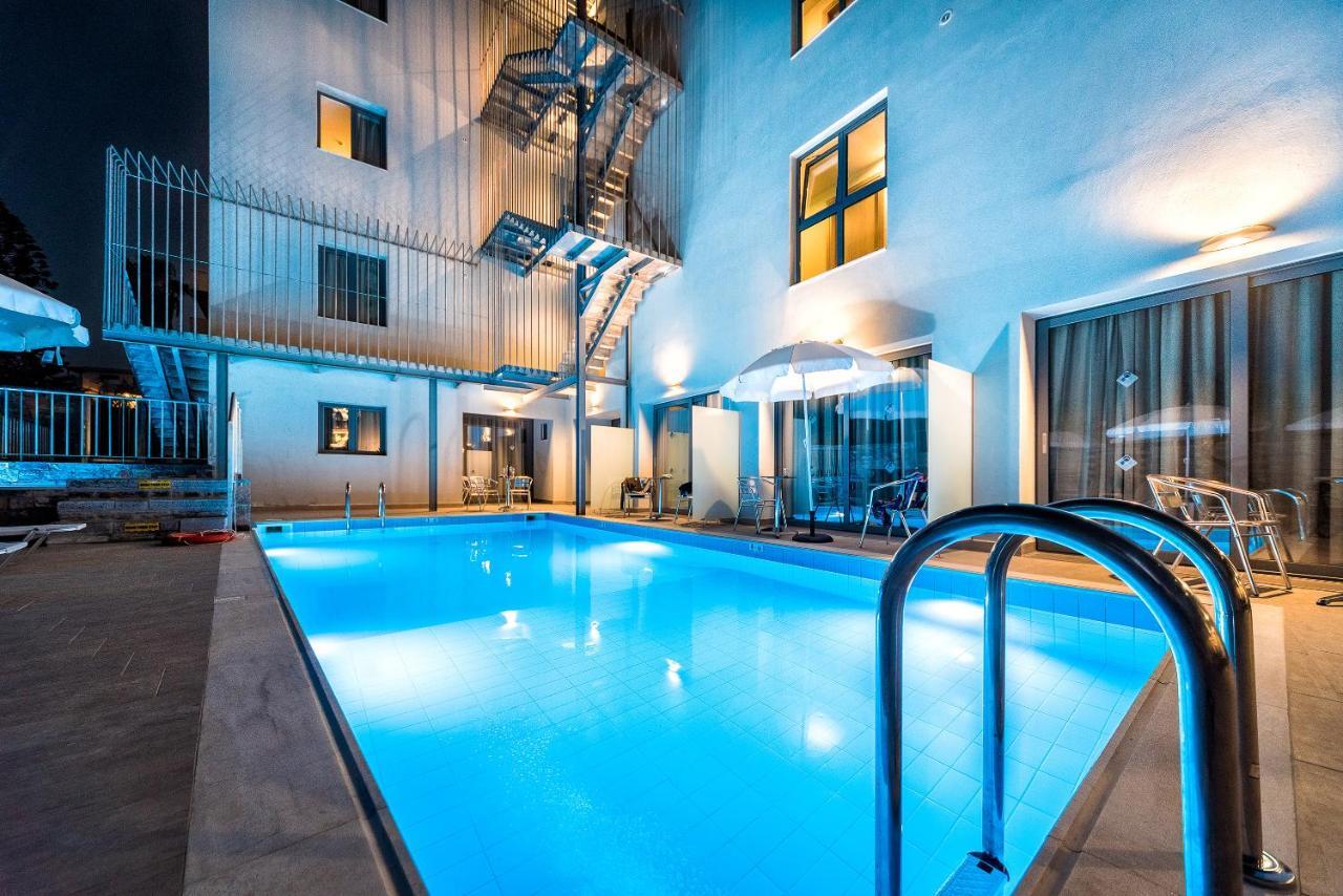 Pollis Hotel Hersonissos  Exterior photo