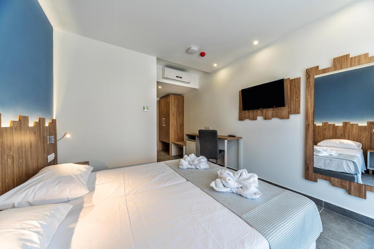 Pollis Hotel Hersonissos  Exterior photo